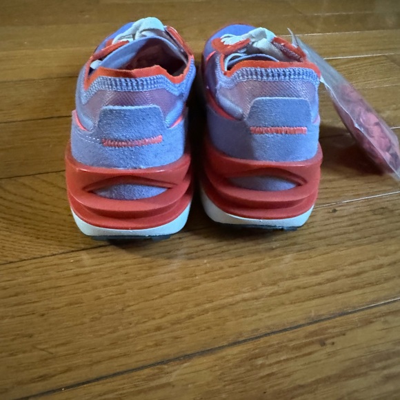 Nike Men's Vibrant Red and Blue waffle one Sneakers - Picture 4 of 11